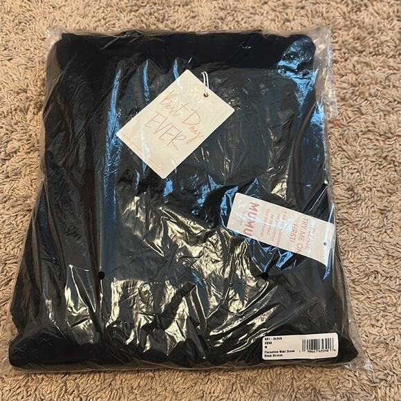 Show Me Your MuMu Black Florentine One Shoulder Maxi Dress NWT Size Medium - Picture 7 of 7